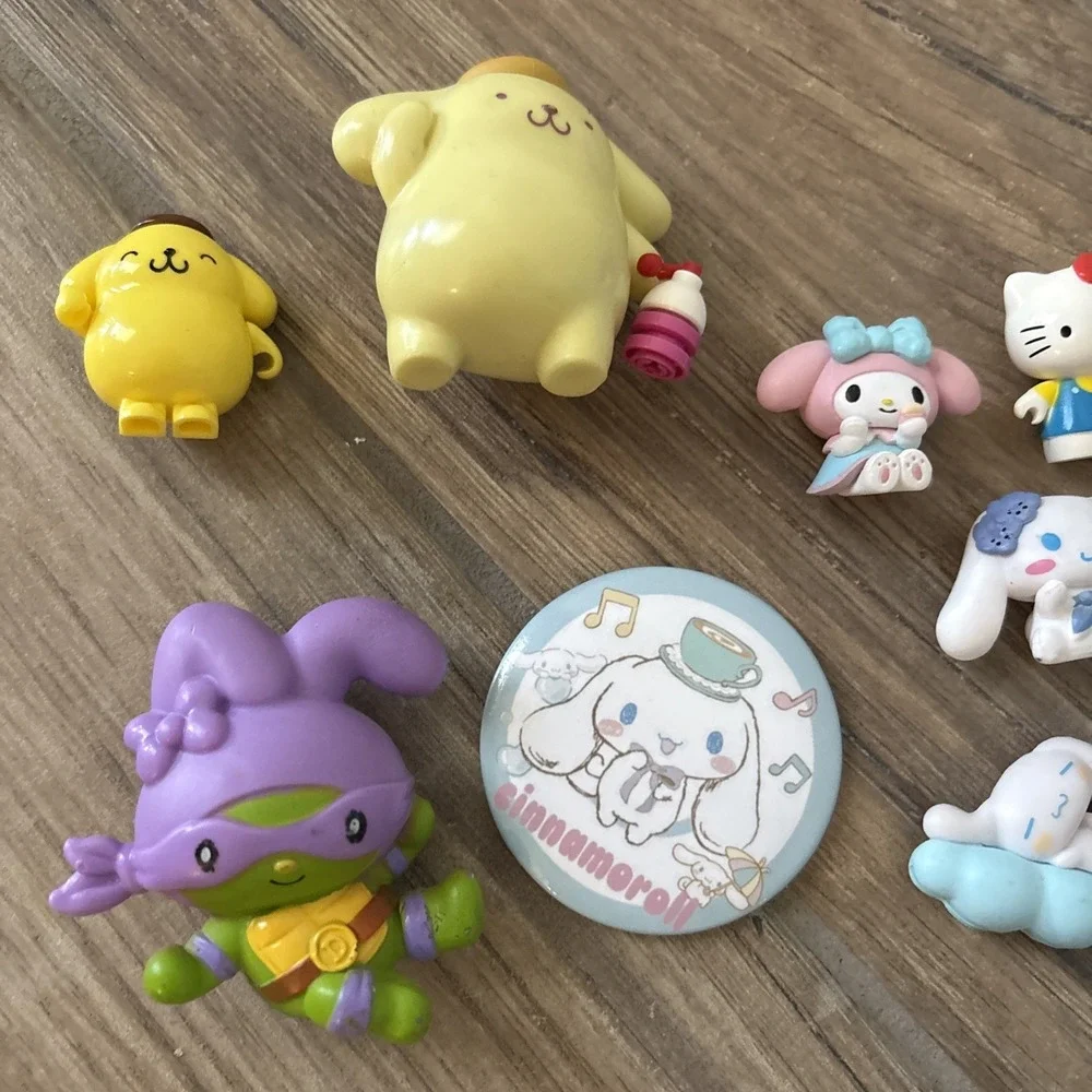 LOT‎ OF 9 HELLO KITTY & FRIENDS Cinnamoroll